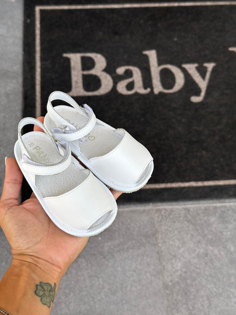 ꜱᴀɴᴅᴀʟɪ - Baby Model R C