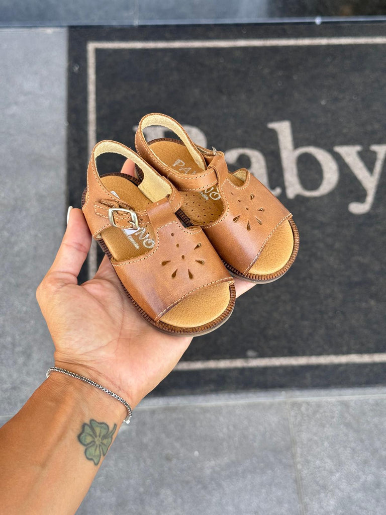 ꜱᴀɴᴅᴀʟɪ - Baby Model R C