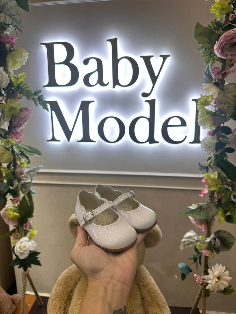 ʙᴀʟʟᴇʀɪɴᴀ - Baby Model R C