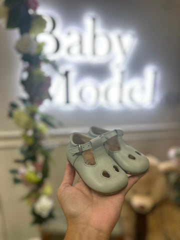 ꜱᴄᴀʀᴘᴇ - Baby Model R C