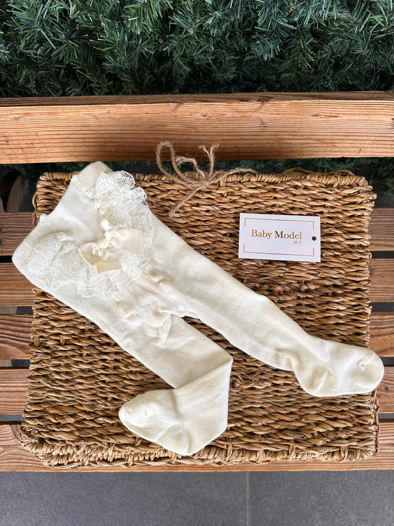 ᴄᴀʟᴢᴀ - Baby Model R C