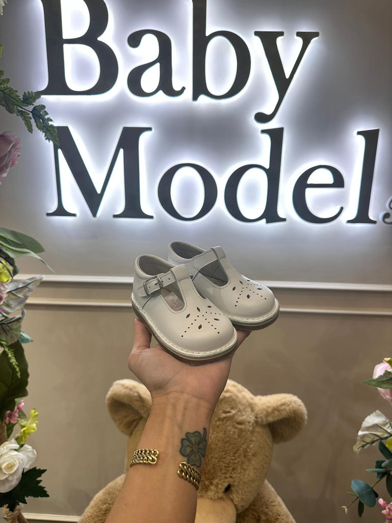 ꜱᴄᴀʀᴘᴇ - Baby Model R C