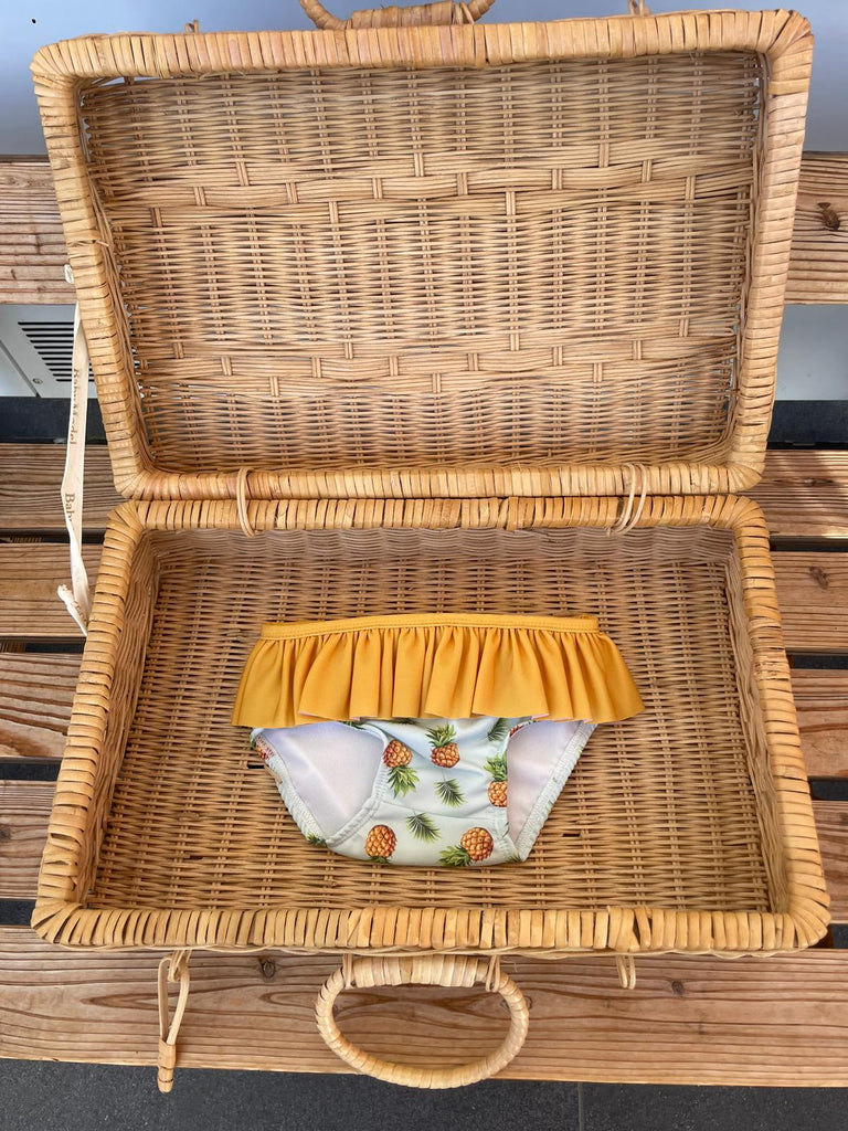 ᴄᴏꜱᴛᴜᴍᴇ - Baby Model R C