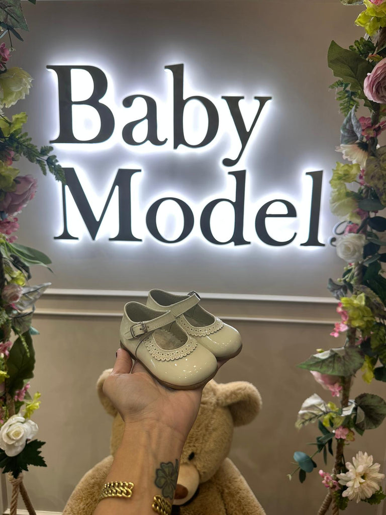 ꜱᴄᴀʀᴘᴀ - Baby Model R C