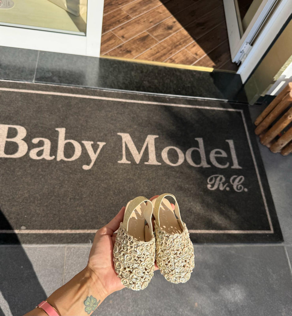 ꜱᴄᴀʀᴘᴇ - Baby Model R C