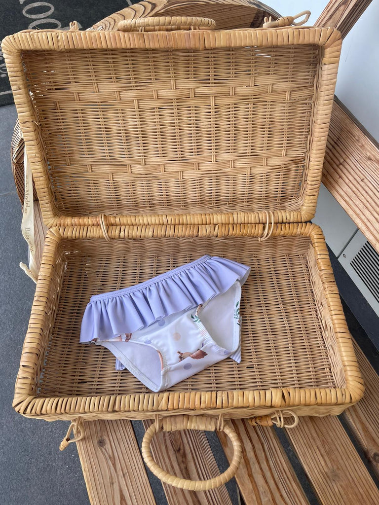 ᴄᴏꜱᴛᴜᴍᴇ - Baby Model R C